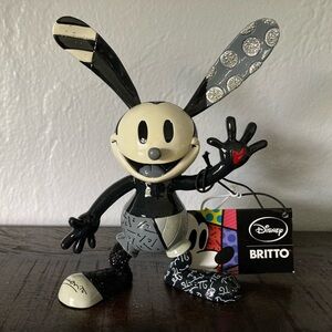 Disneys Britto Oswald Lucky Rabbit Figurine